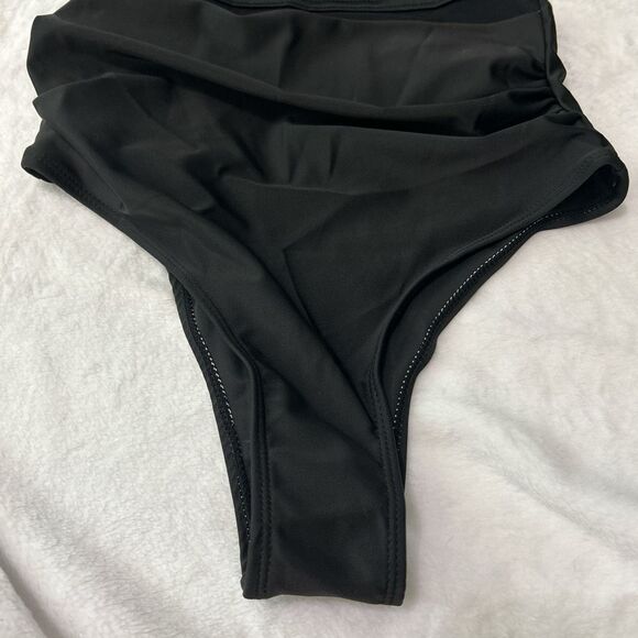 Women's Tummy Control Mesh Accent Sexy One Piece Bathing Suit. Size Small. Black - Picture 4 of 9